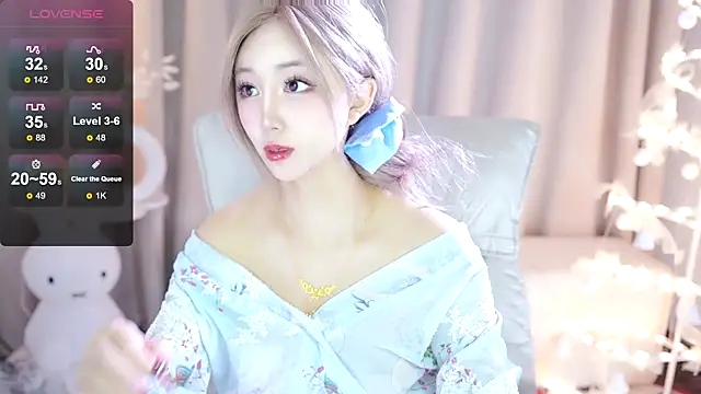 UUKiss  online show from 02-07-25, 03:19