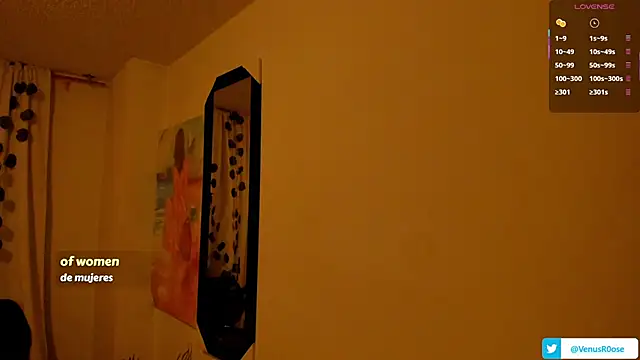 Snapshot of Venus_R0se chatting on 10-09-25, 02:42 Venus R0se online show from 10-09-25, 02:42