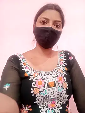 Snapshot of Mahi_Baby25 chatting on 03-06-26, 05:48 Mahi Baby25 online show from 03-06-26, 05:48