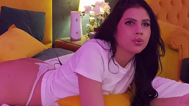 GiuliaHarvey online show from 02-22-25, 10:20