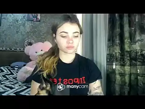 Snapshot of BonnyShy chatting on 02-19-25, 11:28 BonnyShy online show from 02-19-25, 11:28