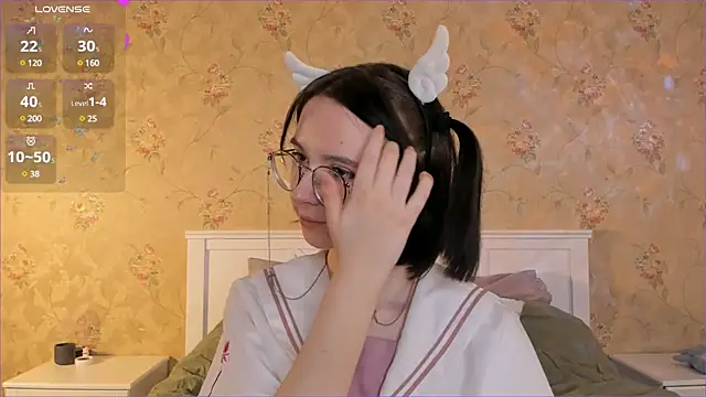 Nora Failure online show from 12-19-24, 11:07