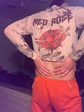 Snapshot of twentywithafelonyy chatting on 02-20-25, 10:48 twentywithafelonyy online show from 02-20-25, 10:48