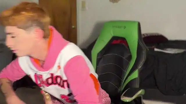 Snapshot of twentywithafelonyy chatting on 11-20-25, 06:46 twentywithafelonyy online show from 11-20-25, 06:46