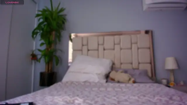 auroracaruso11 online show from 01-09-25, 07:40