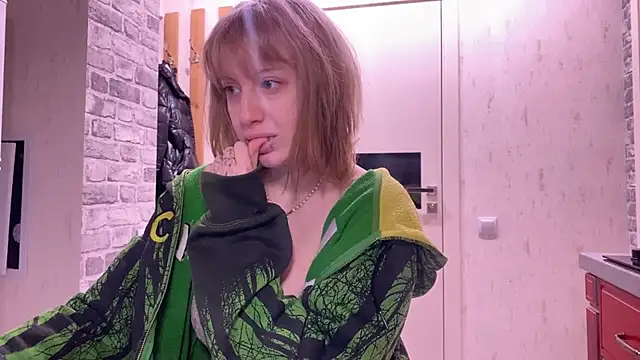 Snapshot of moundliicht1 chatting on 02-01-25, 06:21 moundliicht1 online show from 02-01-25, 06:21