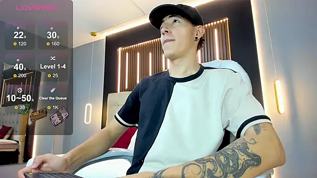 Lobo 17  online show from 02-24-26, 03:37