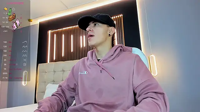 Lobo 17  online show from 03-21-26, 03:33