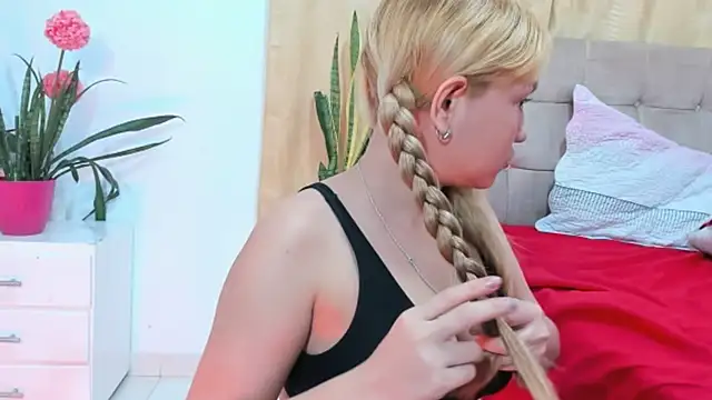 Annaraquel  online show from 11-06-25, 04:02