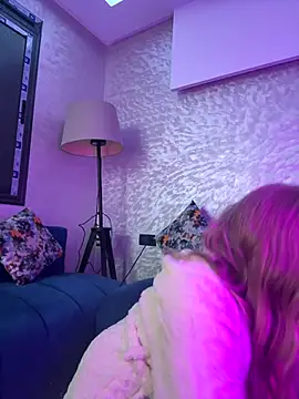 belquiis online show from 12-14-25, 07:47