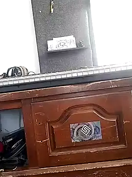 QcMisterv13 online show from 01-05-25, 04:16