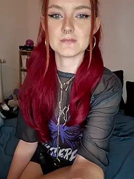 Snapshot of Nasty_Angel_22 chatting on 12-18-25, 04:46 Nasty Angel 22 online show from 12-18-25, 04:46