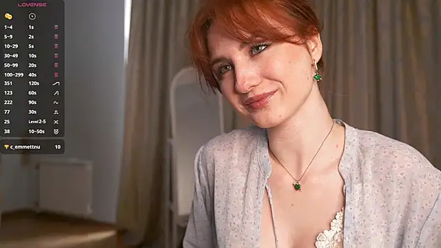 EsmaCrumbley online show from 03-08-25, 04:23