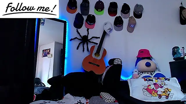 Snapshot of twink_sebas_ chatting on 12-02-24, 05:48 twink sebas online show from 12-02-24, 05:48