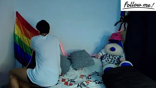 Snapshot of twink_sebas_ chatting on 12-13-24, 06:42 twink sebas online show from 12-13-24, 06:42