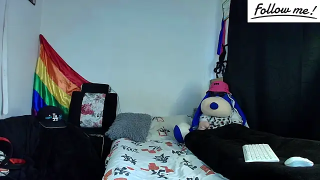 Snapshot of twink_sebas_ chatting on 12-14-24, 12:01 twink sebas online show from 12-14-24, 12:01