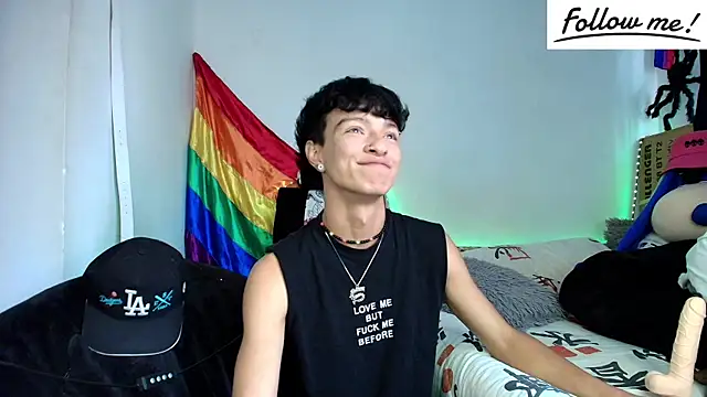 Snapshot of twink_sebas_ chatting on 12-14-24, 03:04 twink sebas online show from 12-14-24, 03:04