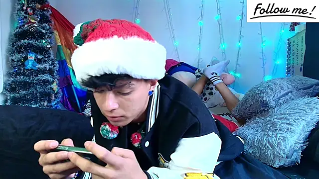 Snapshot of twink_sebas_ chatting on 12-24-24, 01:50 twink sebas online show from 12-24-24, 01:50