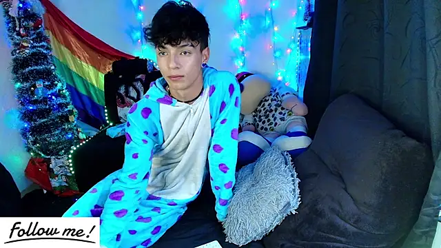 Snapshot of twink_sebas_ chatting on 12-29-24, 10:03 twink sebas online show from 12-29-24, 10:03