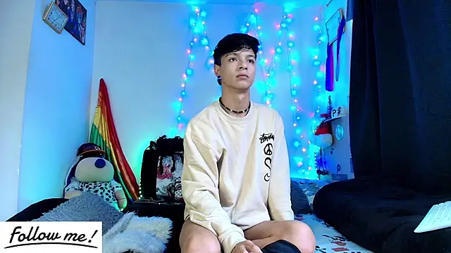 Snapshot of twink_sebas_ chatting on 01-05-25, 02:41 twink sebas online show from 01-05-25, 02:41