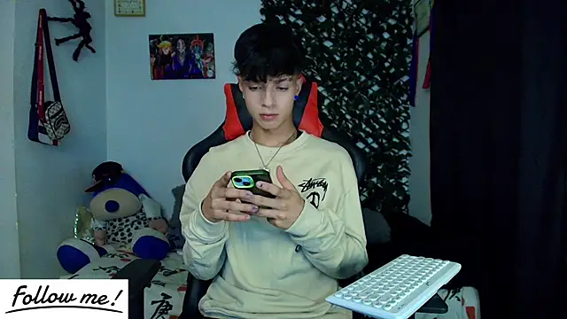 Snapshot of twink_sebas_ chatting on 01-29-25, 04:36 twink sebas online show from 01-29-25, 04:36