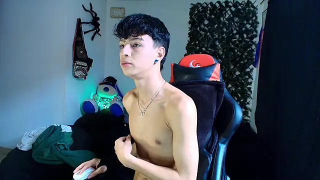 Snapshot of twink_sebas_ chatting on 02-09-25, 03:34 twink sebas online show from 02-09-25, 03:34