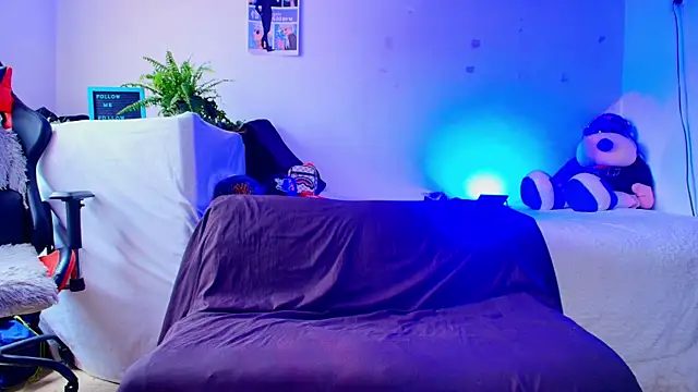 Snapshot of twink_sebas_ chatting on 11-20-25, 04:51 twink sebas online show from 11-20-25, 04:51