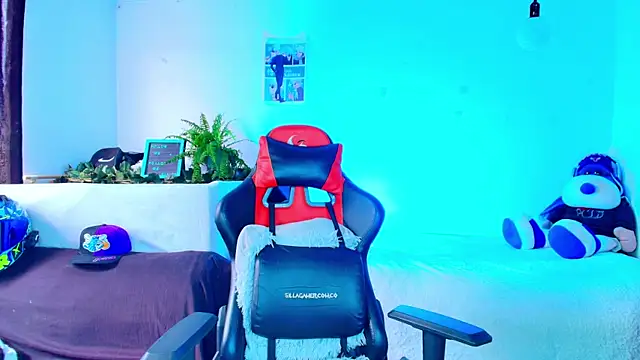 Snapshot of twink_sebas_ chatting on 11-24-25, 02:39 twink sebas online show from 11-24-25, 02:39