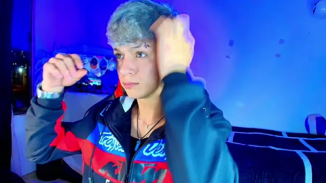 Snapshot of twink_sebas_ chatting on 11-28-25, 05:21 twink sebas online show from 11-28-25, 05:21