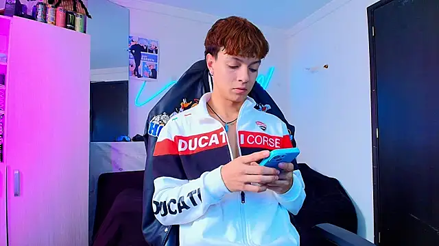 twink sebas  online show from 02-07-26, 06:33