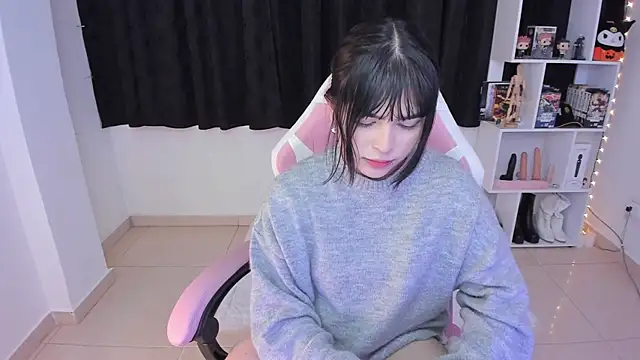 Snapshot of misshoneyxxx chatting on 03-06-25, 05:03 misshoneyxxx online show from 03-06-25, 05:03