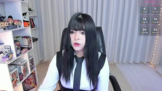 Snapshot of misshoneyxxx chatting on 09-14-25, 05:28 misshoneyxxx online show from 09-14-25, 05:28