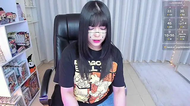 Snapshot of misshoneyxxx chatting on 11-07-25, 04:45 misshoneyxxx online show from 11-07-25, 04:45