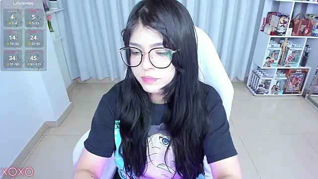 Snapshot of misshoneyxxx chatting on 04-23-26, 03:30 misshoneyxxx online show from 04-23-26, 03:30
