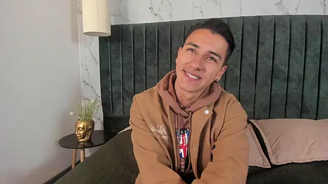 Andy Joy  online show from 03-04-26, 12:00