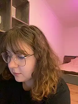 cinnabon  online show from 12-13-24, 01:44