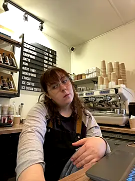 cinnabon  online show from 10-26-25, 08:53