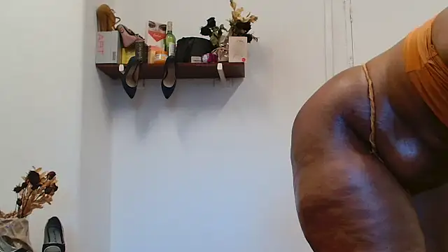 xTALLSEXYBUMx online show from 10-10-25, 04:11