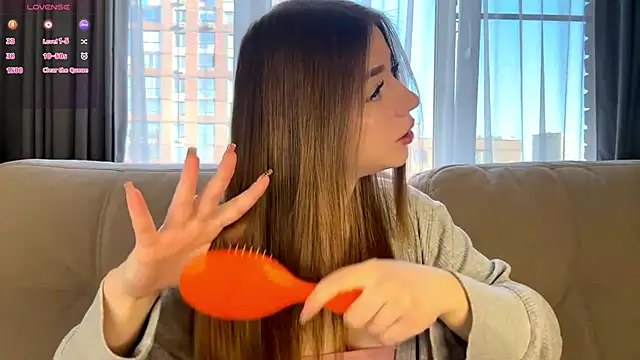 Snapshot of LindaFarmer chatting on 10-09-25, 04:21 LindaFarmer online show from 10-09-25, 04:21