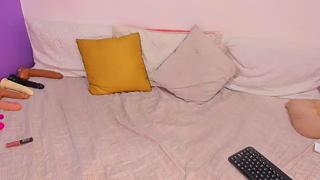 Snapshot of cookplleaser chatting on 09-23-25, 11:24 cookplleaser online show from 09-23-25, 11:24