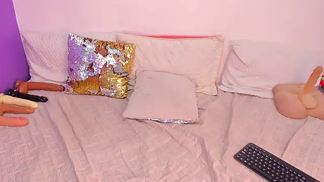 Snapshot of cookplleaser chatting on 09-24-25, 11:24 cookplleaser online show from 09-24-25, 11:24