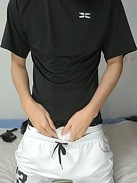 itsme LEON online show from 03-05-25, 01:06