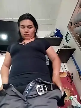 Snapshot of naughty-sharlot chatting on 12-17-25, 09:43 naughty-sharlot online show from 12-17-25, 09:43