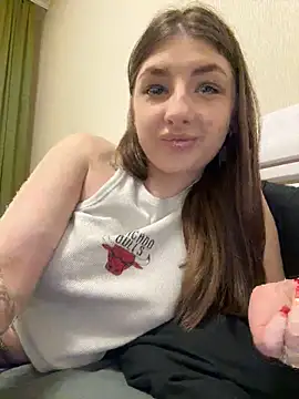 Snapshot of sexyy_girl_ chatting on 11-01-25, 11:45 sexyy girl online show from 11-01-25, 11:45