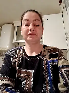 Snapshot of RamyLove36 chatting on 02-05-25, 04:37 RamyLove36 online show from 02-05-25, 04:37