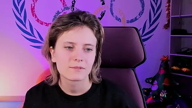 Snapshot of LolaAsmus chatting on 12-28-24, 08:16 LolaAsmus online show from 12-28-24, 08:16