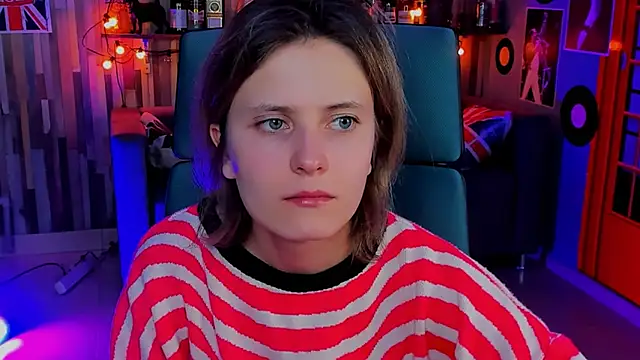 Snapshot of LolaAsmus chatting on 01-08-25, 02:14 LolaAsmus online show from 01-08-25, 02:14