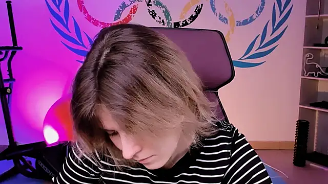 Snapshot of LolaAsmus chatting on 02-01-25, 05:07 LolaAsmus online show from 02-01-25, 05:07