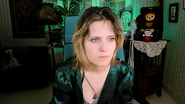 Snapshot of LolaAsmus chatting on 02-19-25, 02:23 LolaAsmus online show from 02-19-25, 02:23