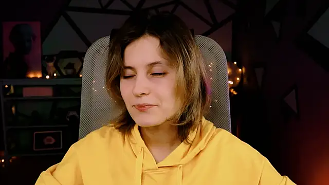 Snapshot of LolaAsmus chatting on 02-28-25, 01:14 LolaAsmus online show from 02-28-25, 01:14